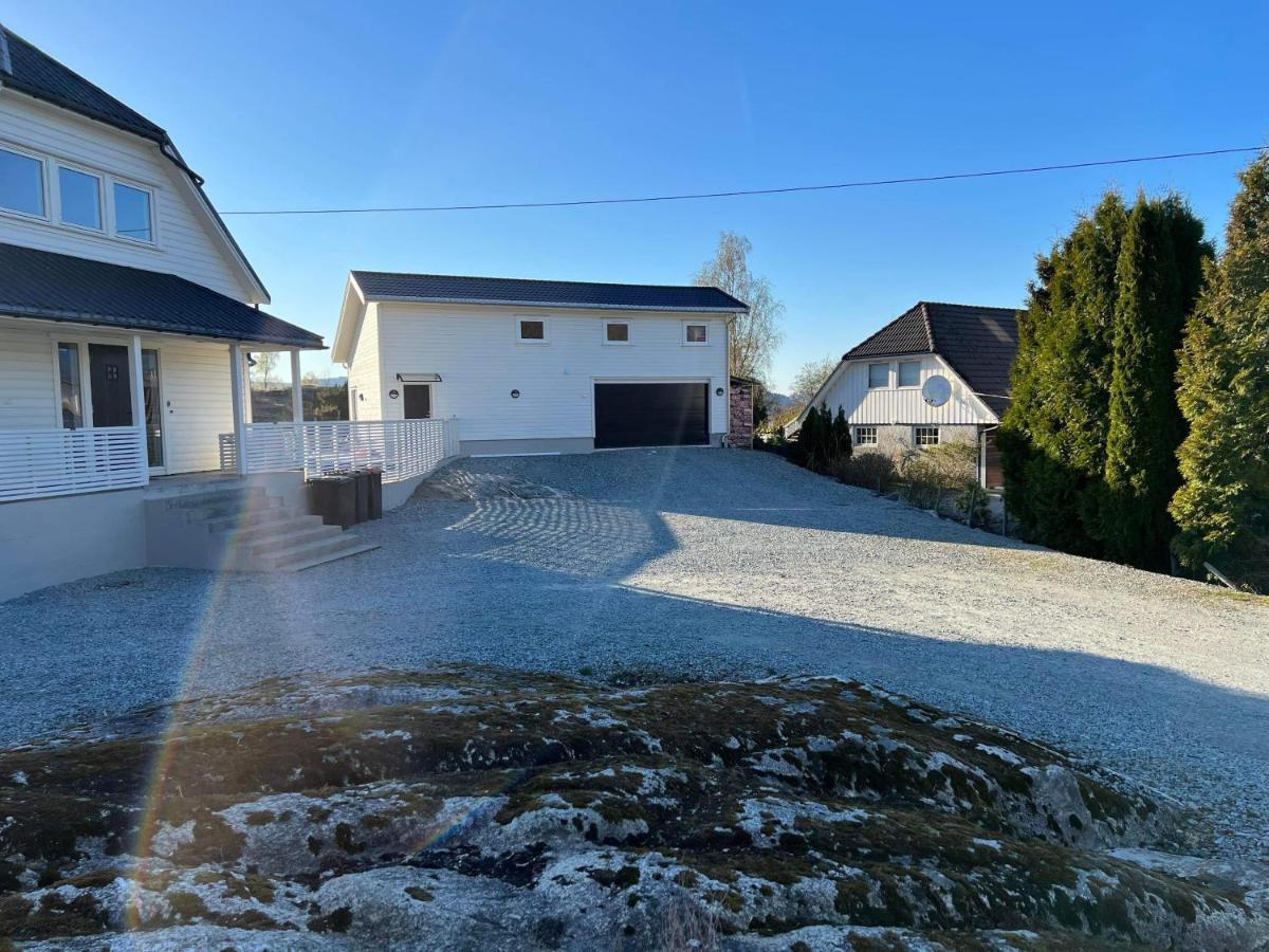 Puntsnes Apartmen Hjelmeland Bagian luar foto