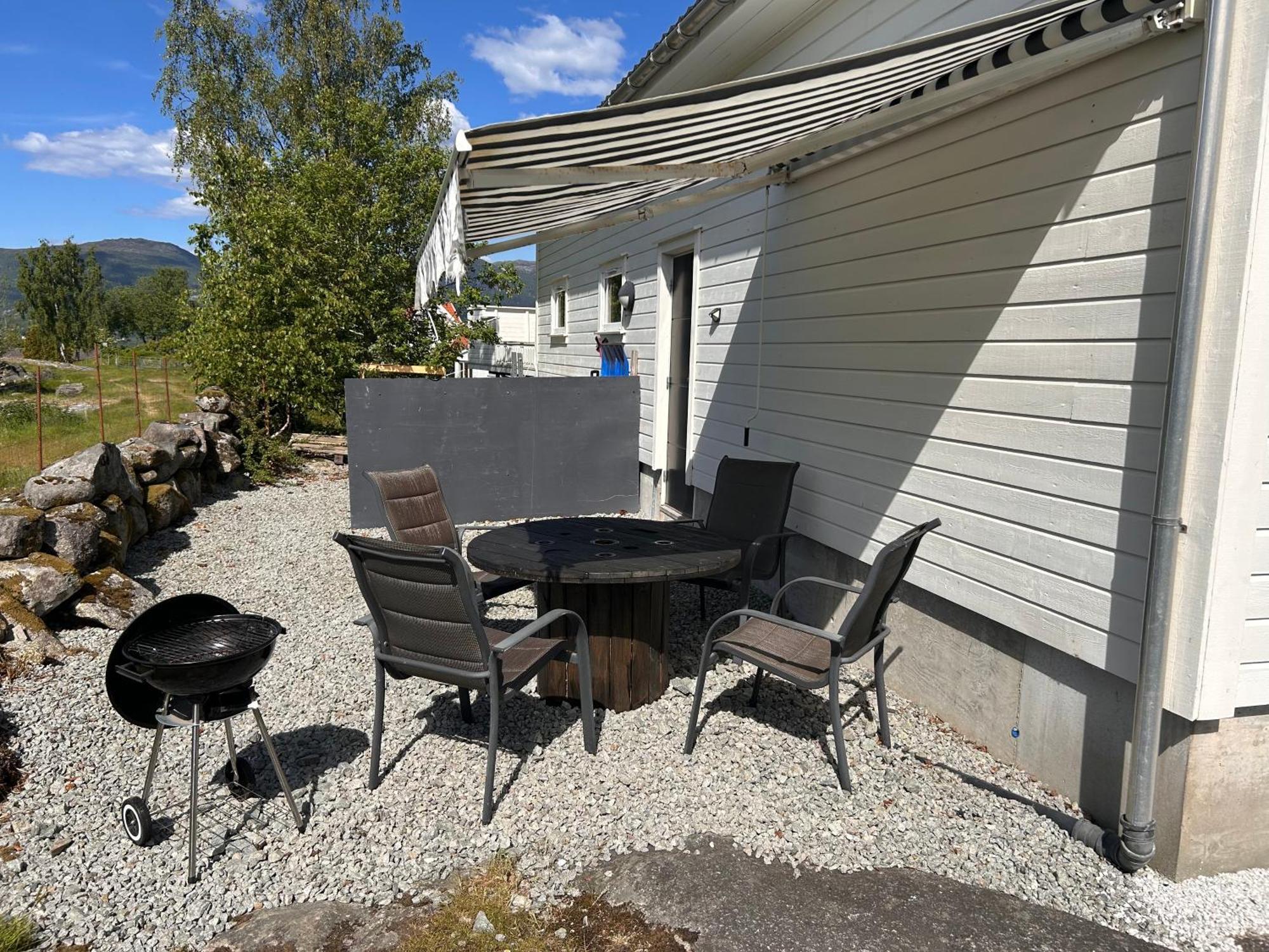 Puntsnes Apartmen Hjelmeland Bagian luar foto